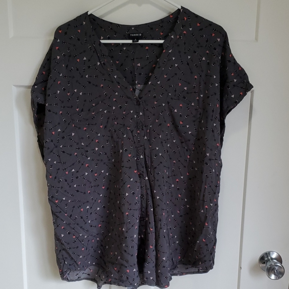Torrid button down blouse